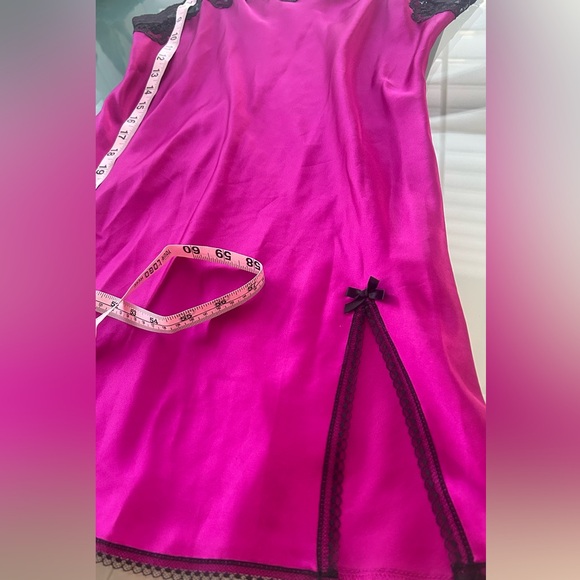 SOLD SOLD SOLD VTG RARE 90s Victoria’s Secret S Satin Lace Nightgown Pink Slip - Picture 11 of 16